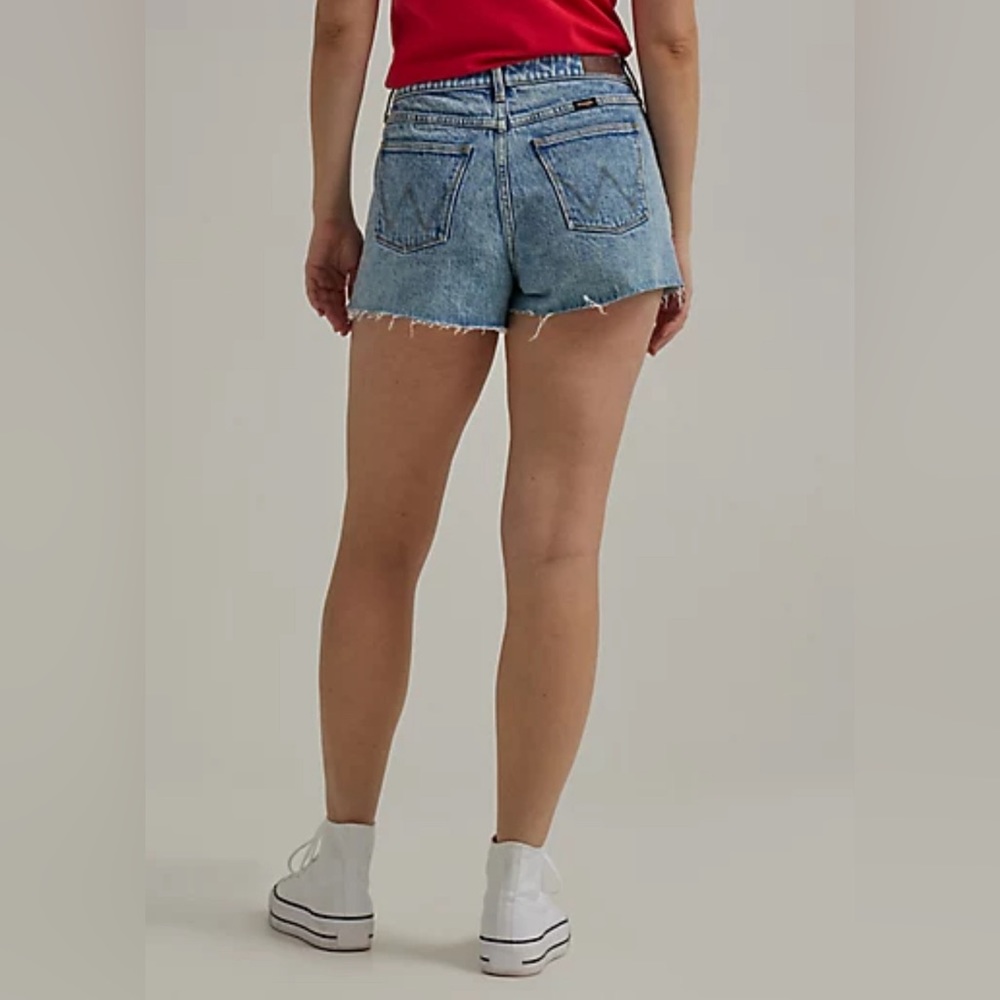 WOMEN'S HIGH RISE VINTAGE CUT-OFF SHORT IN WILD FLOWER